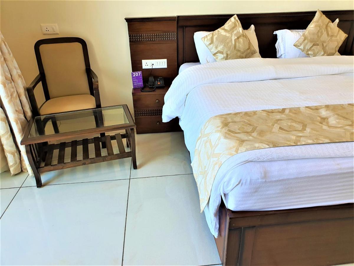 Vits Excellensea Karde Beach Dāpoli Zewnętrze zdjęcie